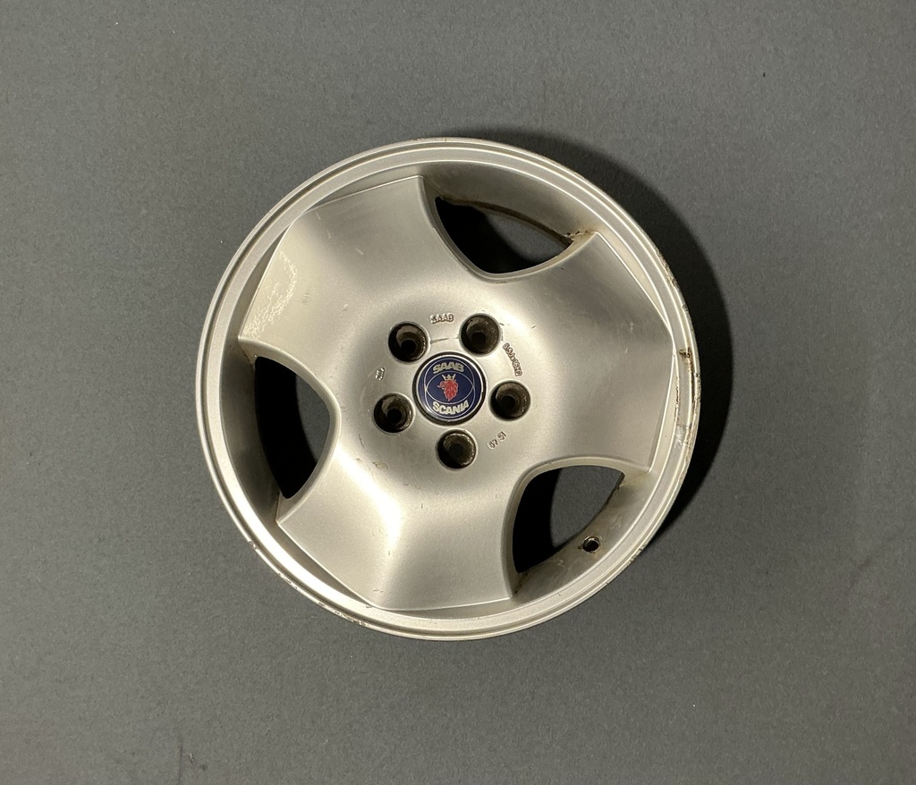 KÄYTETTY SAAB 6,5x16 5x110 ET? CB65,1