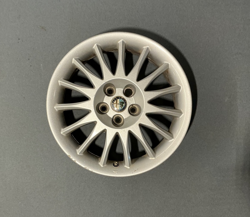 KÄYTETTY ALFA ROMEO 6,5x16 5/98 ET41,5 CB58,1