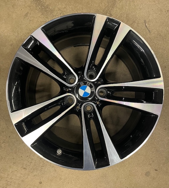 KÄYTETTY BMW OE 8/8,5x18 5/120 ET34/47 CB72.6