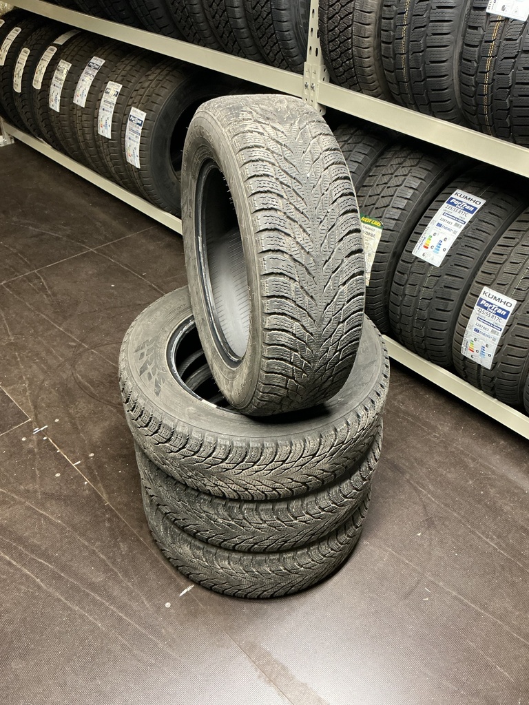 KÄYTETTY 195/65R15 95R NOKIAN HAKKAPELIITTA R3 DOT19