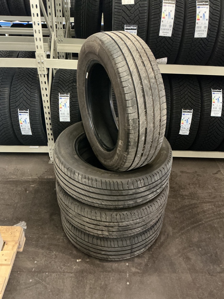 KÄYTETTY 215/65R17 103V MICHELIN PRIMACY 4 DOT0523