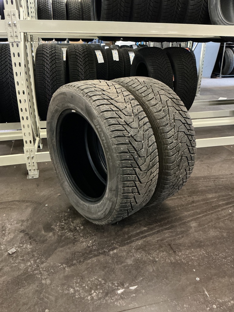 KÄYTETTY 215/60R16 99T HANKOOK WINTER I’PIKE RS2 DOT19
