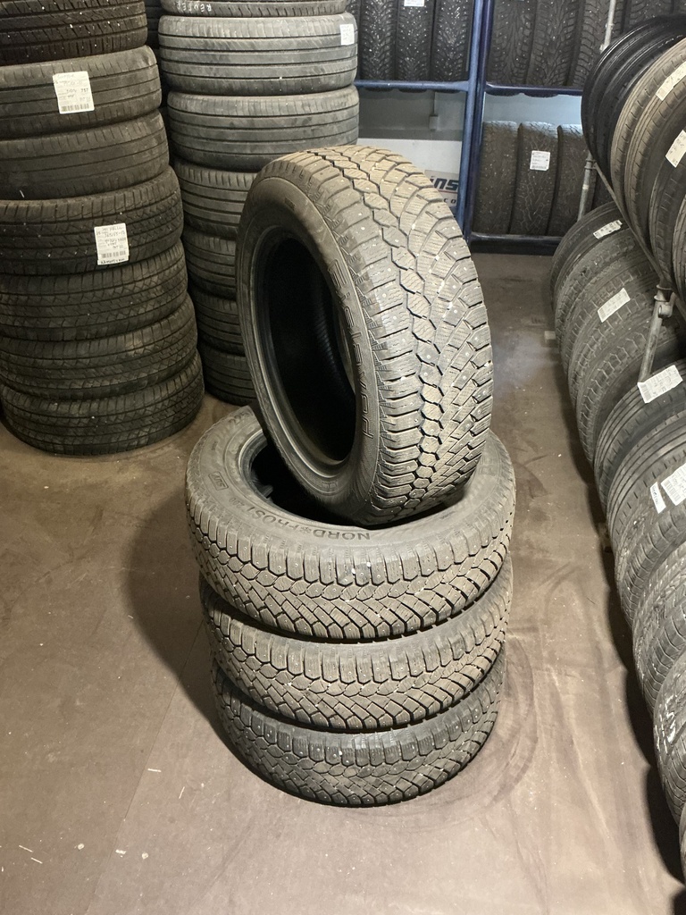 KÄYTETTY 225/65R17 106T GISLAVED NORDFROST 200 SUV DOT20