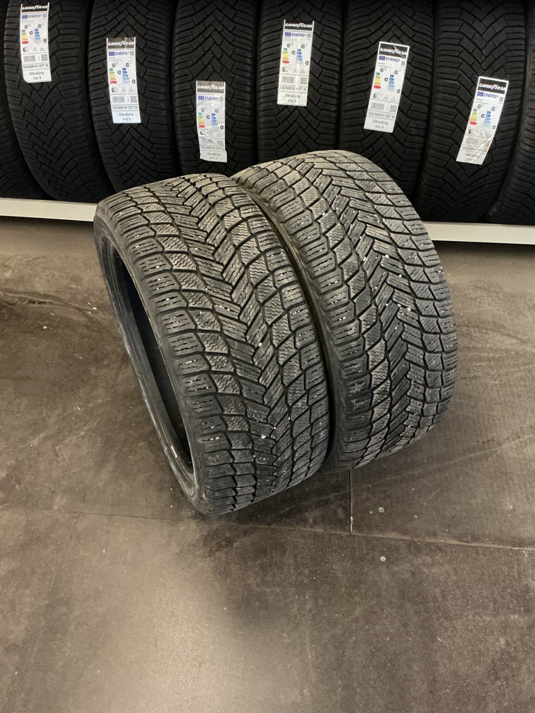 KÄYTETTY 245/40R19 98H MICHELIN X-ICE SNOW DOT1522