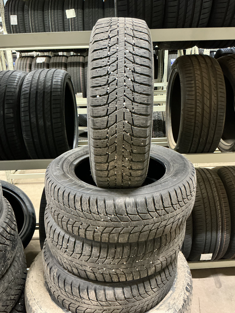 KÄYTETTY 185/65R15 92R TRIANGLE SNOWLINK DOT2921