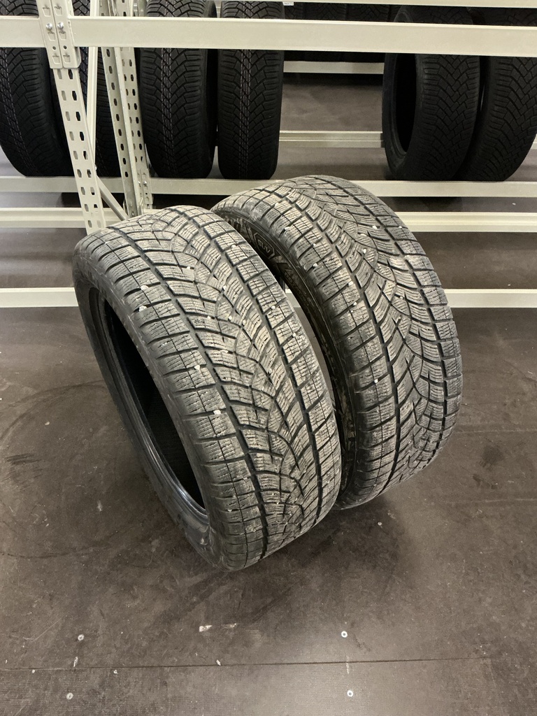 KÄYTETTY 255/50R19 107T GOODYEAR ULTRAGRIP ICE SUV DOT23