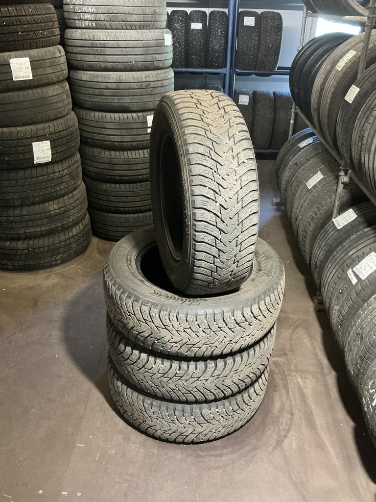 KÄYTETTY 225/65R17 106T NOKIAN HAKKAPELIITTA 8 SUV DOT18