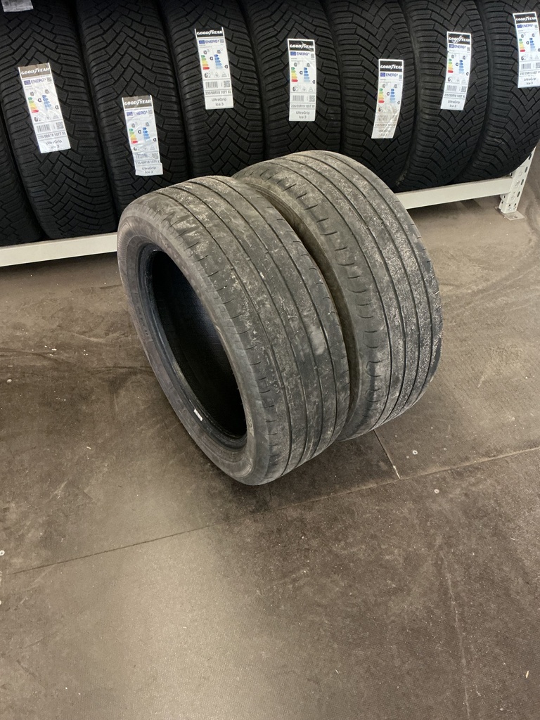 KÄYTETTY 215/55R17 94W GOODYEAR EFFICIENTGRIP PERFORMANCE 2 DOT0721