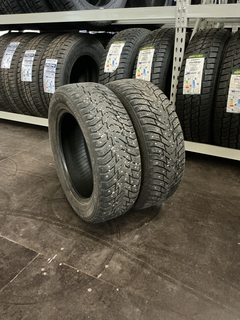 KÄYTETTY 185/60R15 88T NOKIA HAKKAPELIITTA 8 DOT16