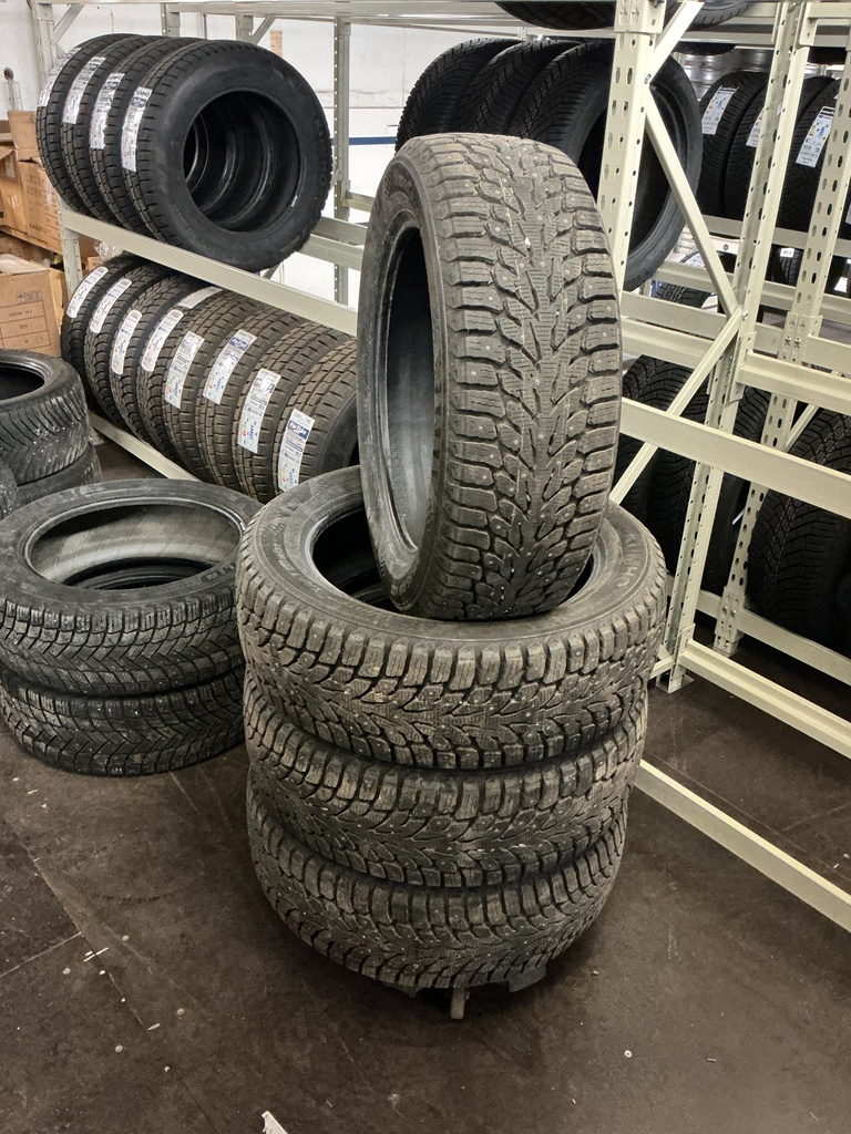 KÄYTETTY 225/55R18 102T KUMHO WINTERCRAFT ICE WI32 DOT25