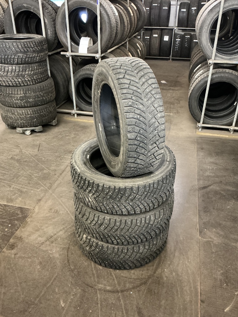 KÄYTETTY 205/60R16 96T MICHELIN X-ICE NORTH 4 DOT2419