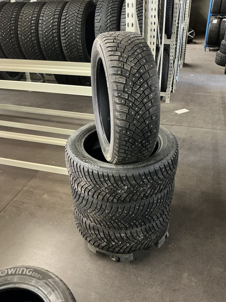 KÄYTETTY 205/55R17 95T CONTINENTAL ICECONTACT 3 DOT0121
