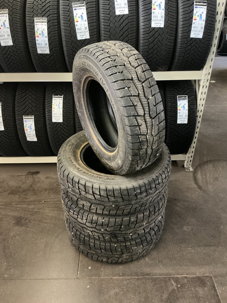 KÄYTETTY 225/70R15C 112/110R NANKANG ICE ACTIVA IV-1 VAN DOT2520