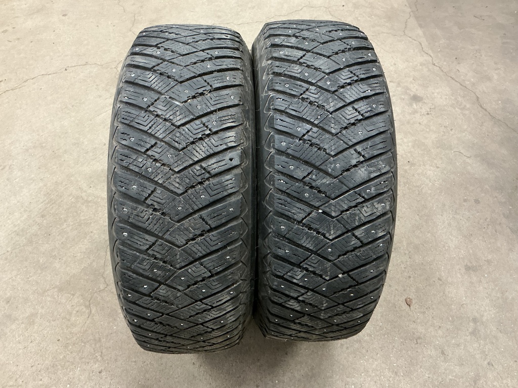 KÄYTETTY 235/65R17 108T GOODYEAR UG ICE ARCTIC DOT20