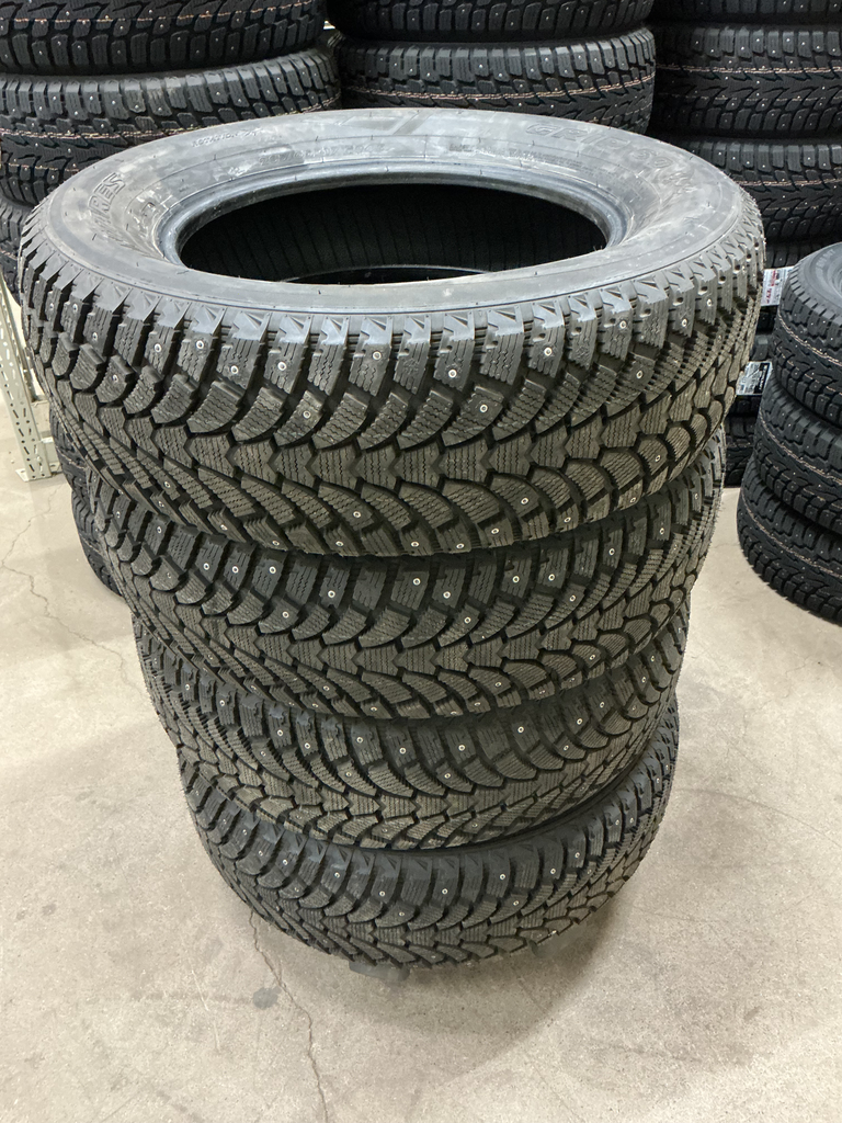 KÄYTETTY 235/65R17 104S ANTARES GRIP60 ICE DOT2719  