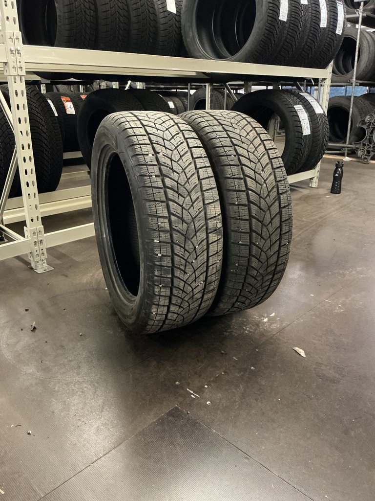 KÄYTETTY 225/55R18 102T GOODYEAR ULTRAGRIP ICE SUV DOT20