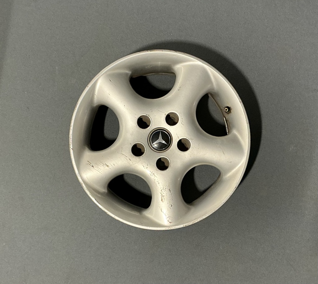 KÄYTETTY ALESSIO 7x15 5/112 ET20 CB66,6