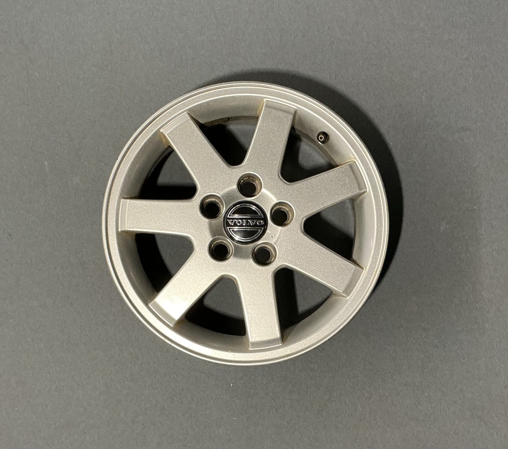 KÄYTETTY VOLVO 6x15 5/108 ET46 CB63,4