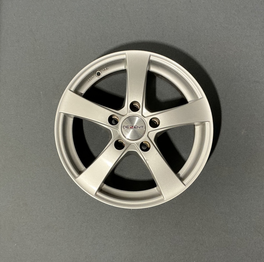 KÄYTETTY DEZENT 7x16 5/120 ET35 CB72,6