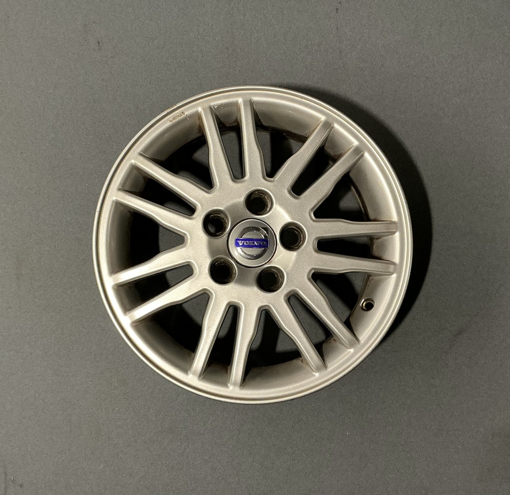 KÄYTETTY VOLVO 6x15 5/108 ET46 CB63,4