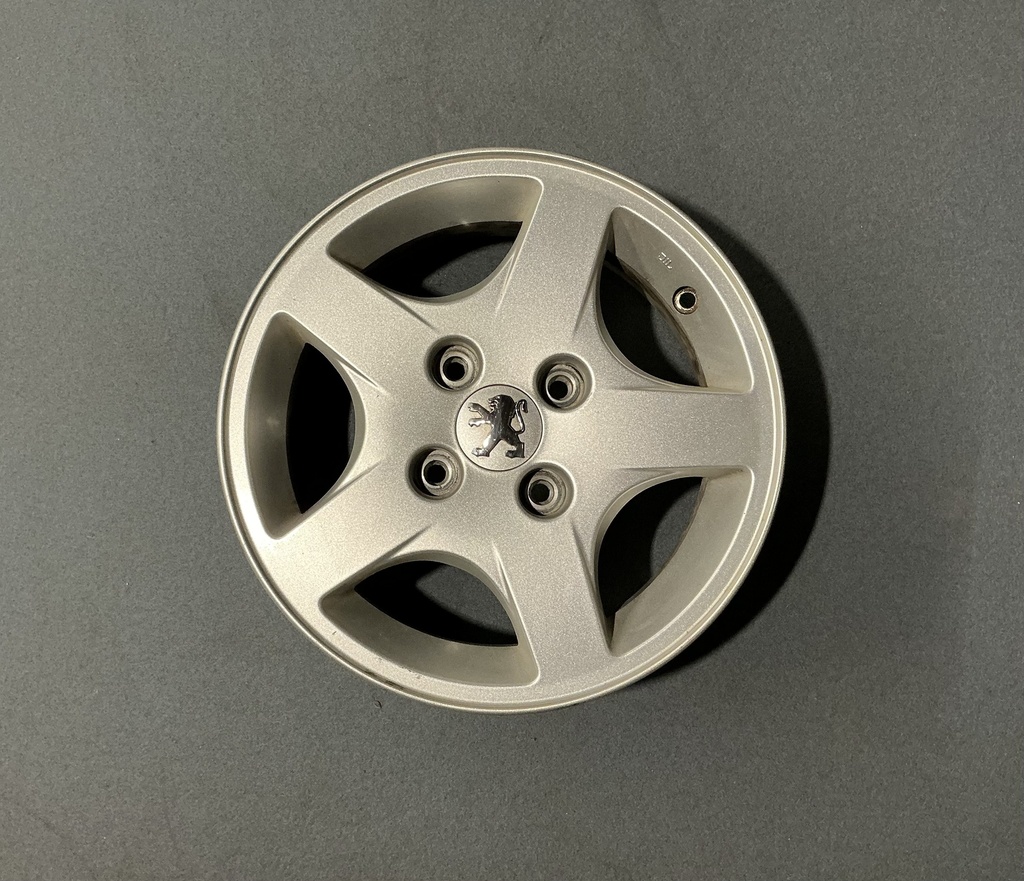 KÄYTETTY PEUGEOT 5,5x14 4/108 ET34 CB65