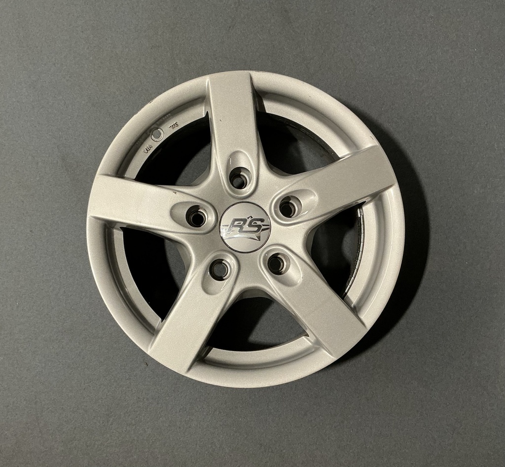 KÄYTETTY RS 6,5x15 5/130 ET50 CB84,1