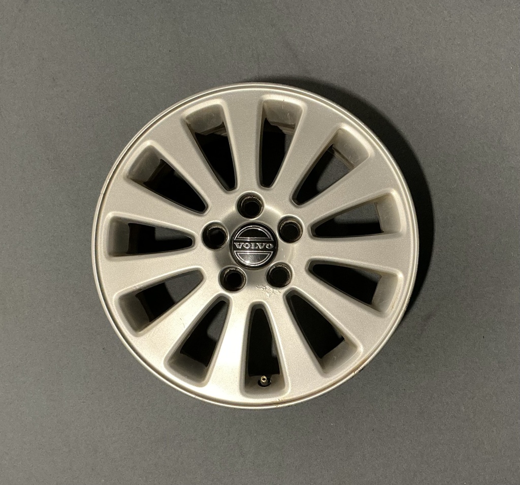 KÄYTETTY VOLVO 6,5x16 5/108 ET52,5 CB63,4