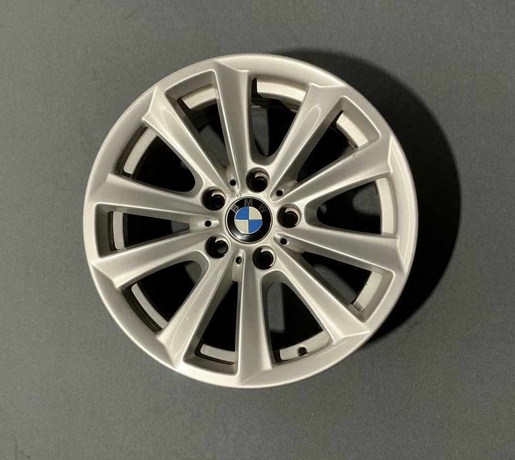 KÄYTETTY BMW 8x17 5/120 ET30 CB72,6