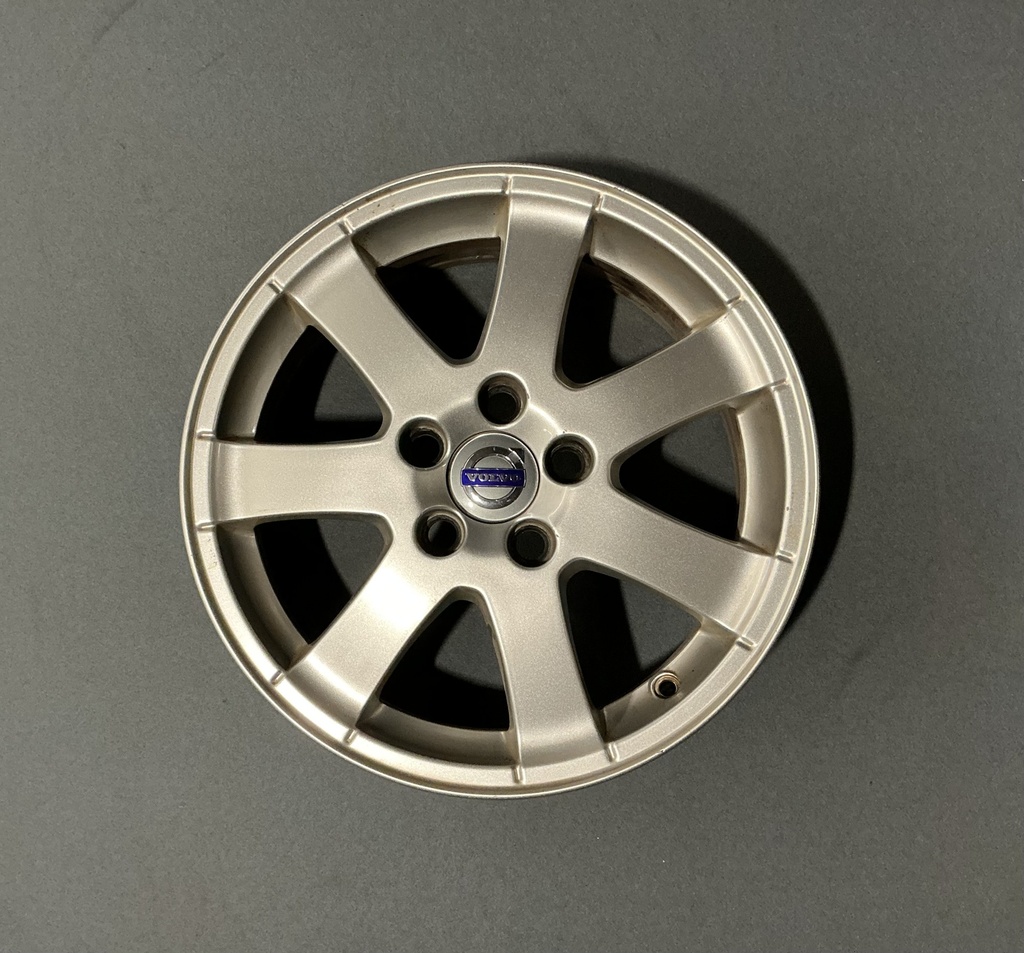KÄYTETTY VOLVO 6,5x16 5/108 ET52,5 CB63,4