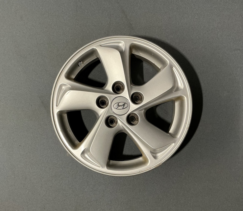 KÄYTETTY HYUNDAI 6,5x16 5/114,3 ET45 CB67,1