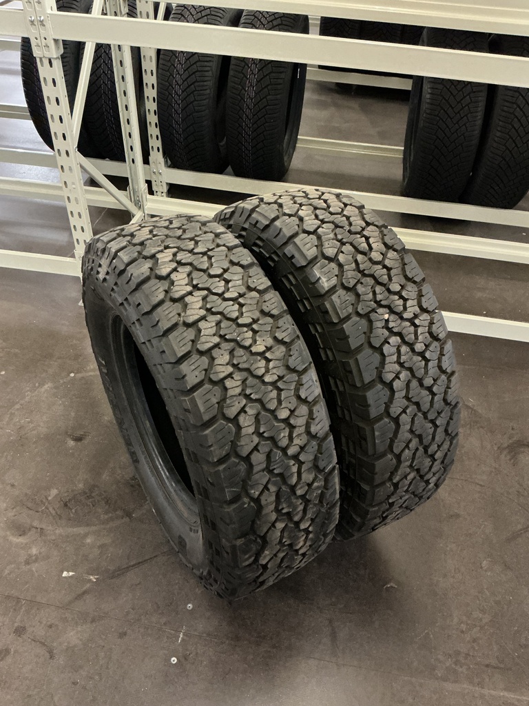 KÄYTETTY 245/75R16 120R GENERAL GRABBER A/T DOT18