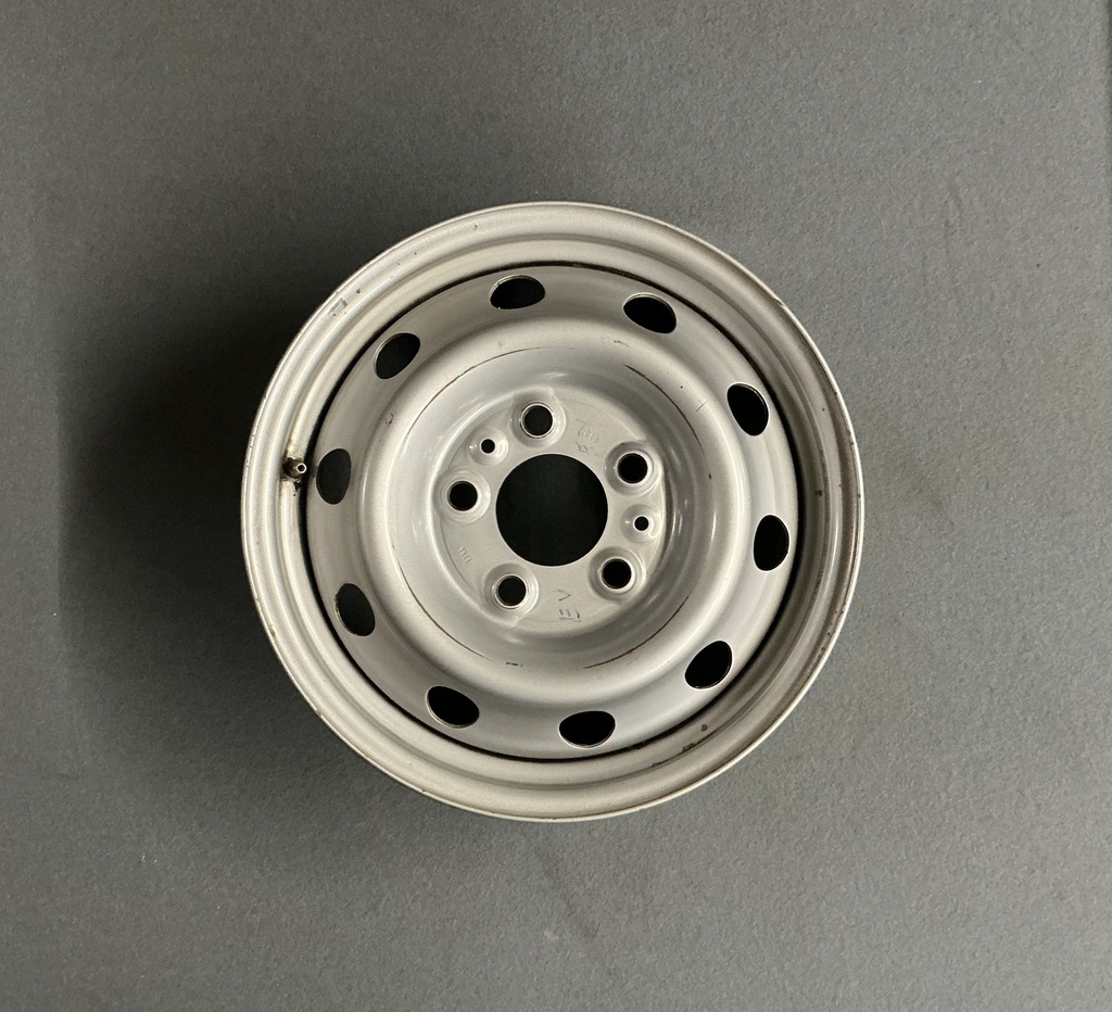 KÄYTETTY TERÄSVANNE DUCATO 6x16 5/130 ET66 CB78,1
