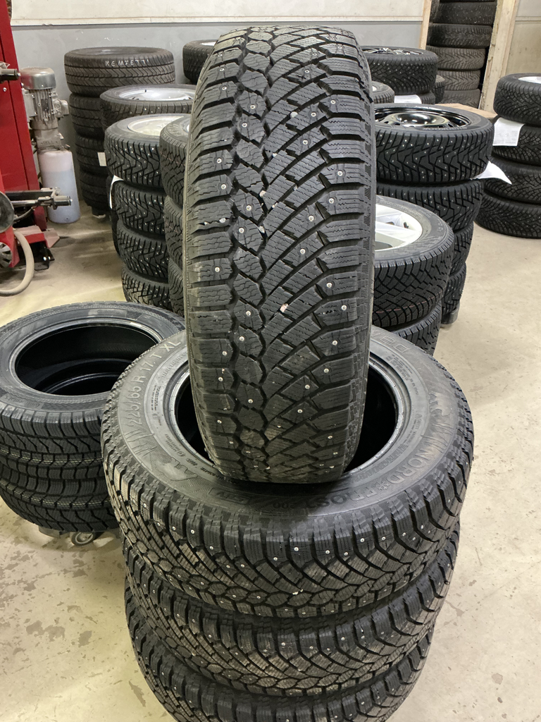 KÄYTETTY 225/65R17 106T Gislaved Nord*Frost 200 DOT2225