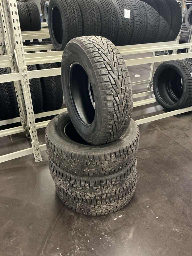 KÄYTETTY 195/65R15 95T HANKOOK WINTER I’PIKE RS2 DOT20